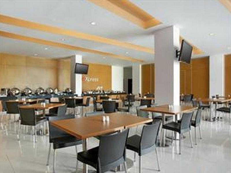 Amaris Hotel Embong Malang - Surabaya Esterno foto